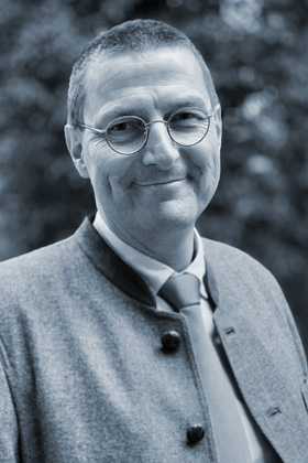 Dr. Lutz-Stephan Weiß